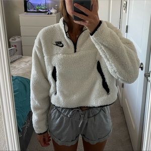 Nike cropped Sherpa quarter zip